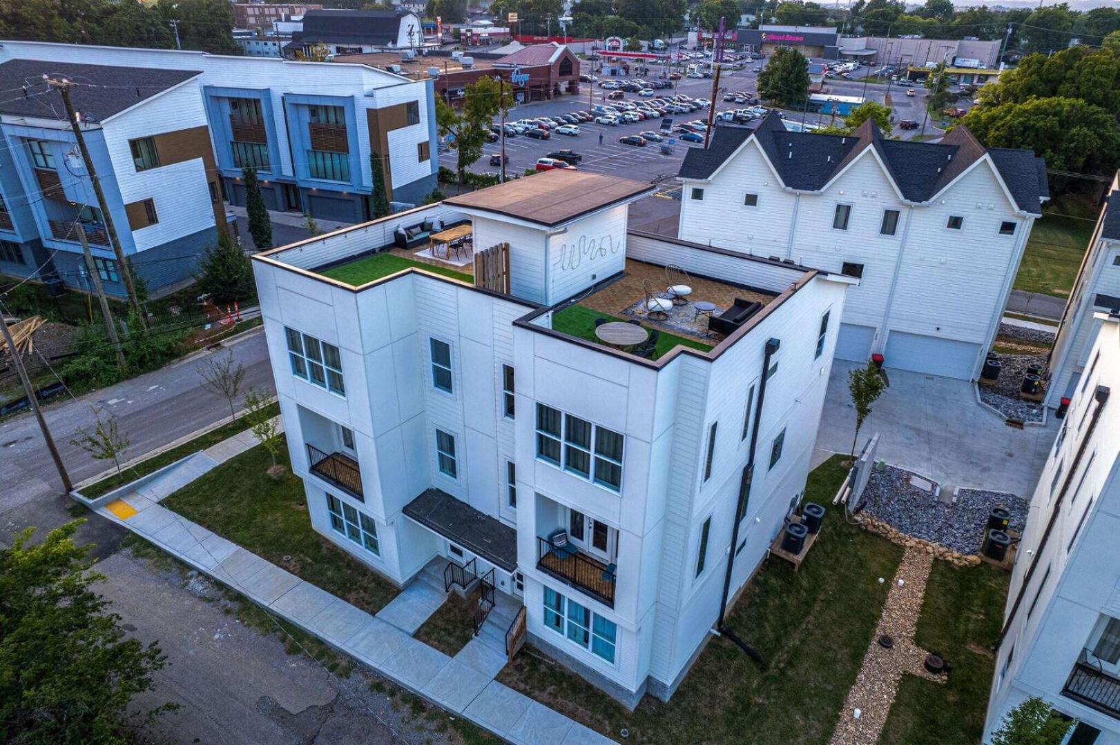 Quadhouse - 4 Luxe Homes - 4 Private Rooftops Nashville Exterior photo