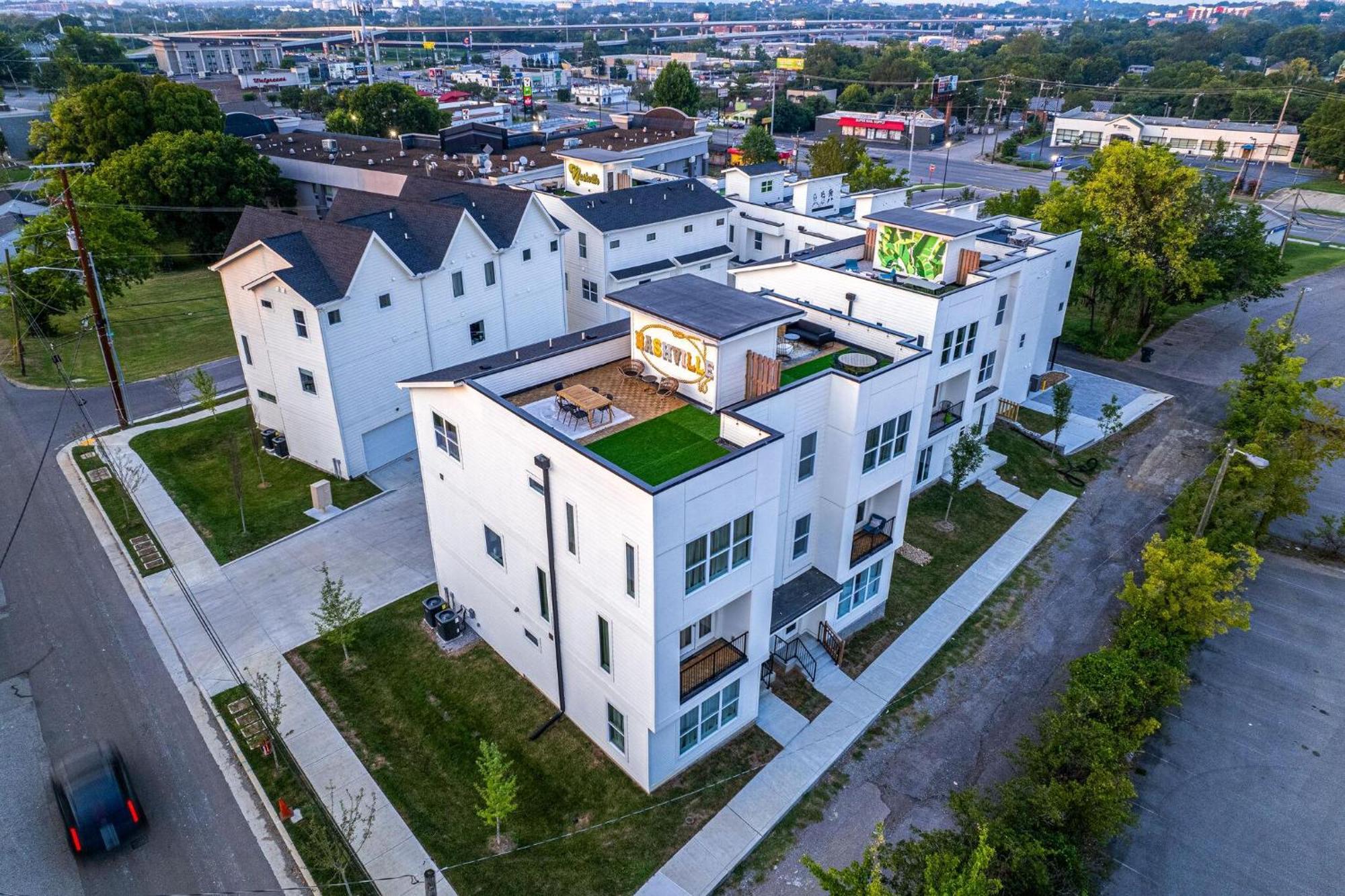 Quadhouse - 4 Luxe Homes - 4 Private Rooftops Nashville Exterior photo